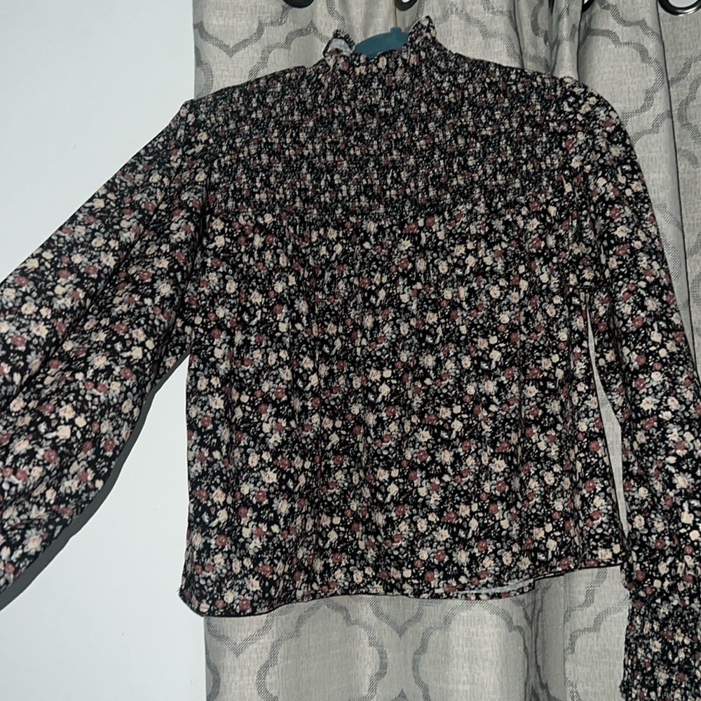 Oak + FORT size medium floral design black cute